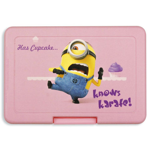 Minions 2 lunch box Has Cupcake...